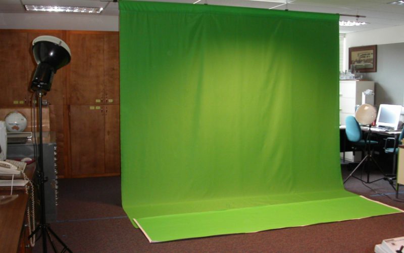 An Introduction to Using Chroma Key Green Screens for Videos