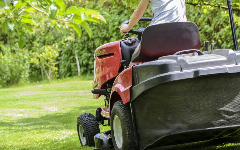 How Tractors can be even useful for small gardens?